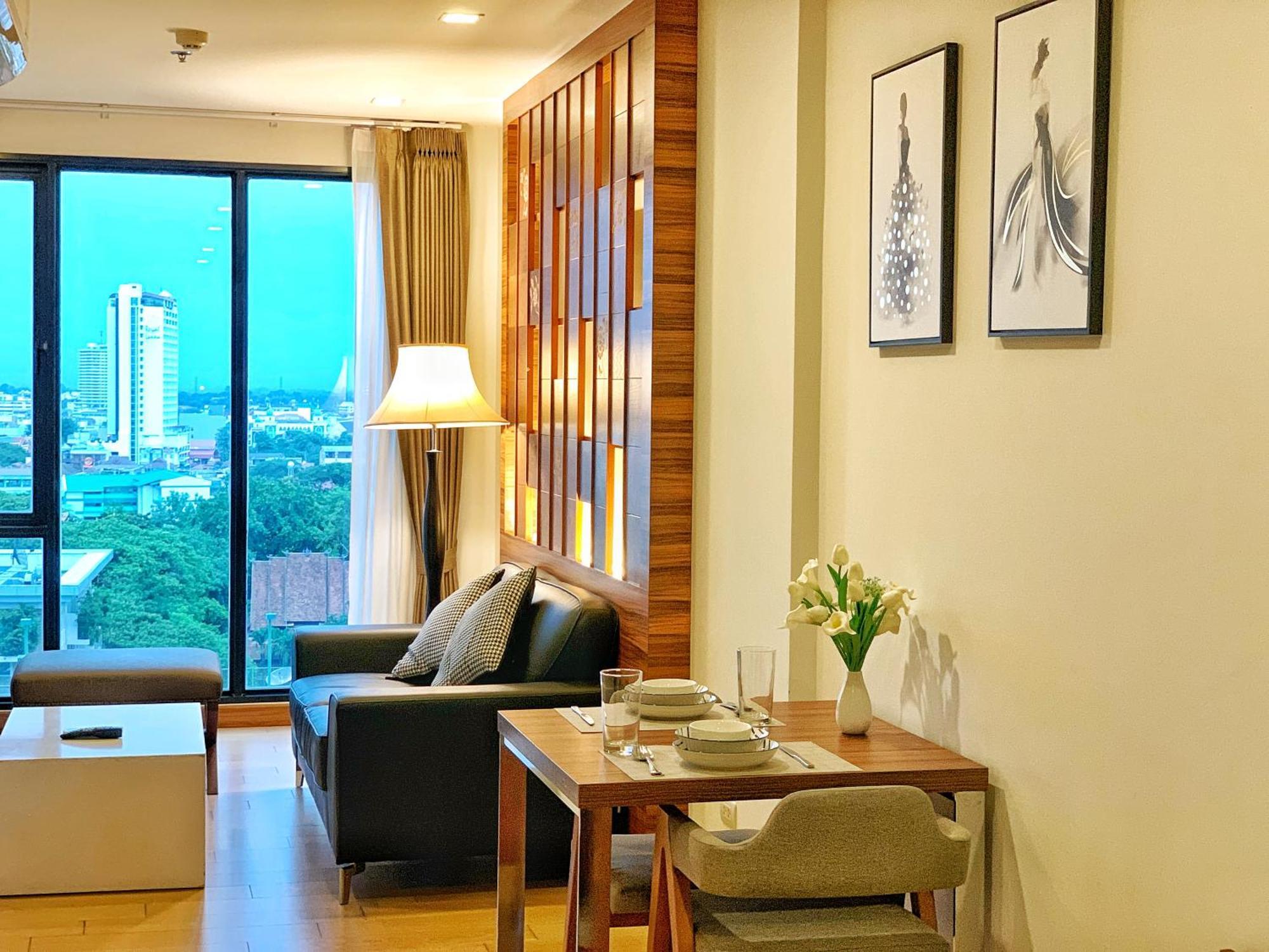 The Astra Cozy Living Suite 치앙마이 외부 사진