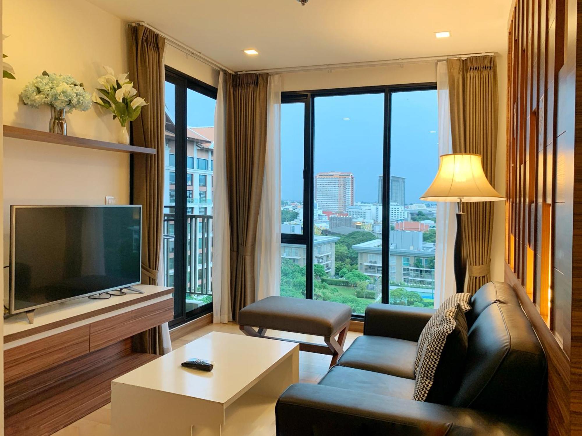 The Astra Cozy Living Suite 치앙마이 외부 사진