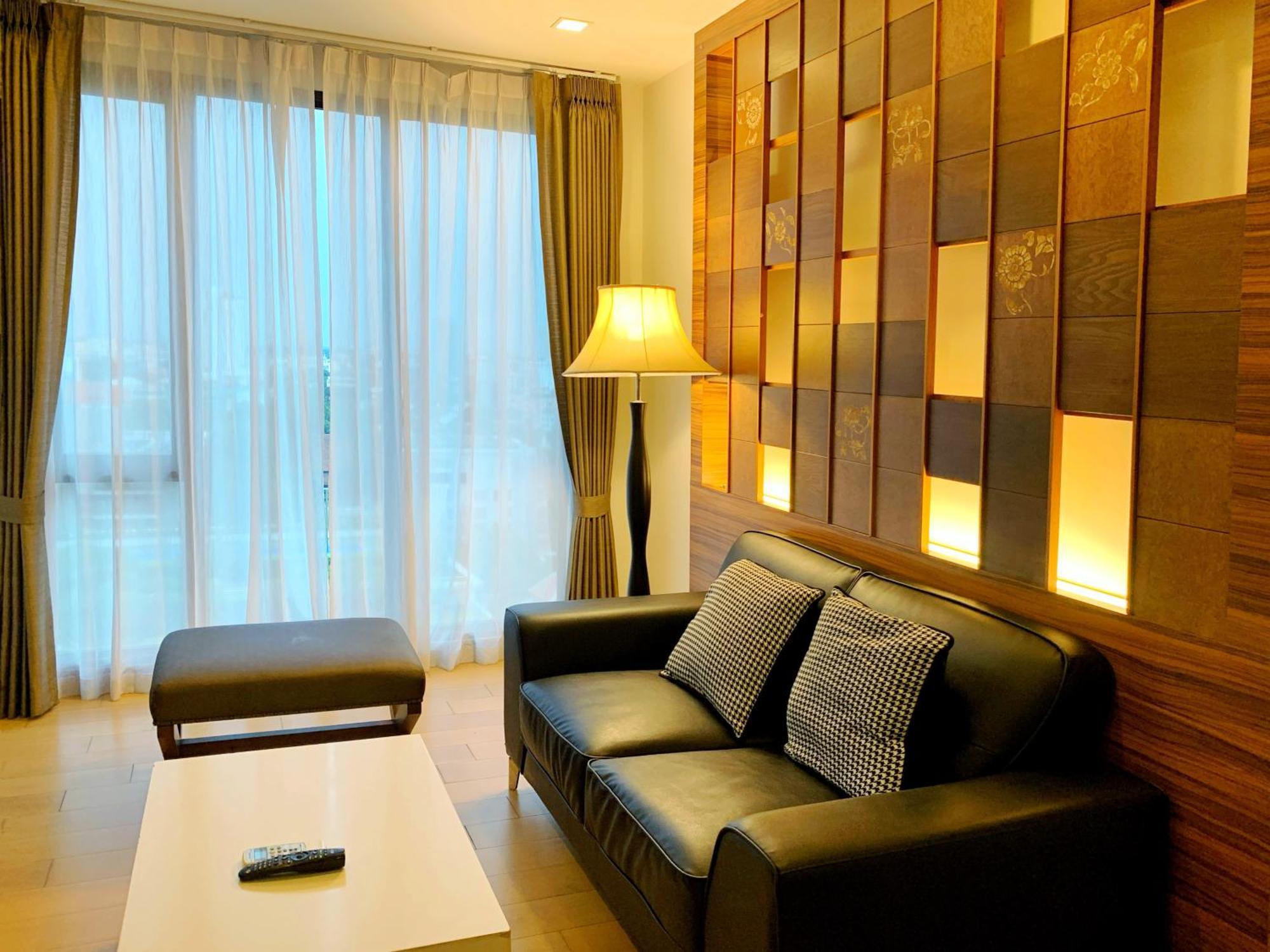 The Astra Cozy Living Suite 치앙마이 외부 사진