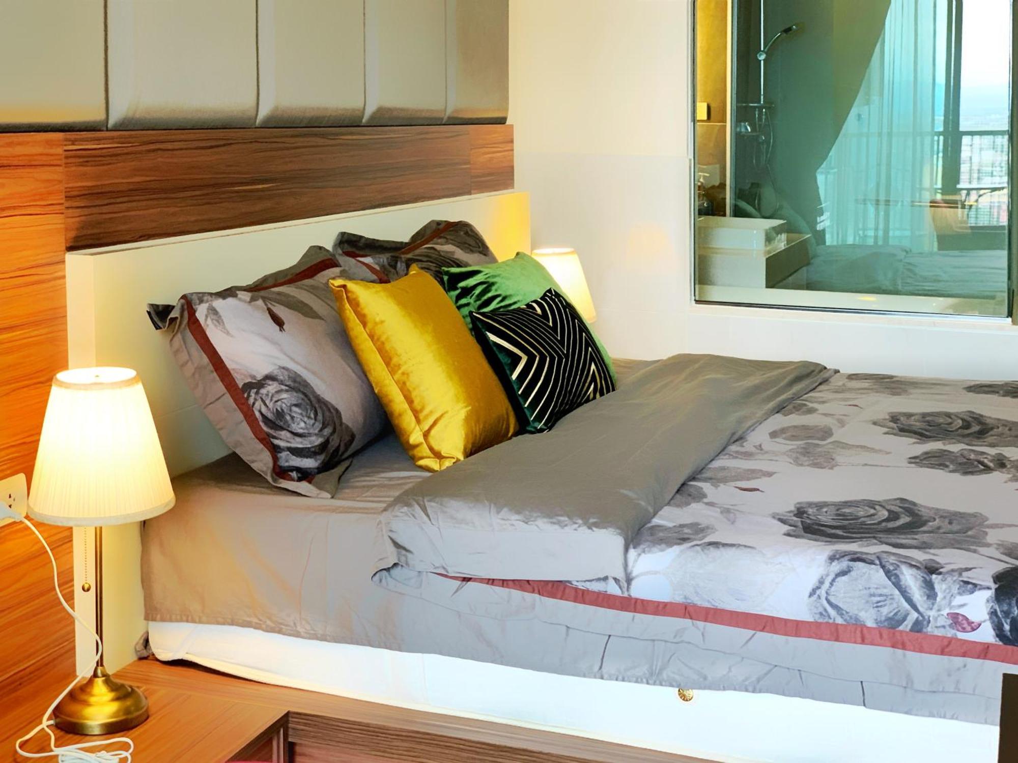 The Astra Cozy Living Suite 치앙마이 외부 사진
